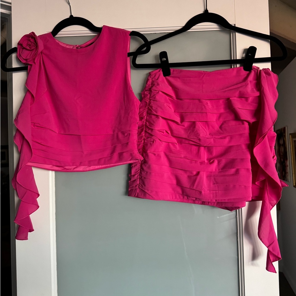 Abercrombie Rosette Ruffle Set - Picture 5 of 9